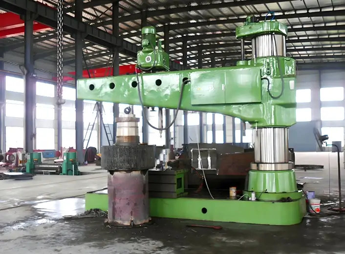 Green and environmentally friendly radial drilling machine equipment in the workshop